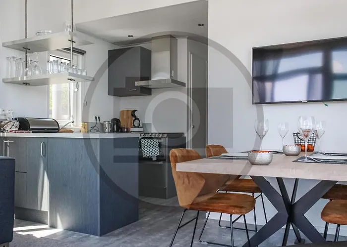 船屋 Houseboat Waterlelie Ophoven