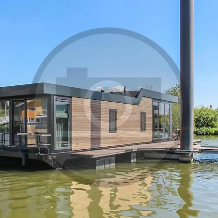 보트호텔 Houseboat Waterlelie Ophoven